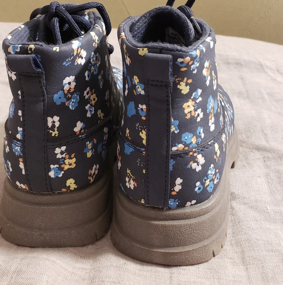 Oshkosh Bgosh Toddler 12 Floral Chelsea Boot Lace Up Fall Winter Outdoor Durable
